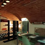 La Tana Di Topolino Апартаменты Имола
